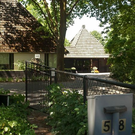 B&B Van Dinter Valkenswaard Exteriör bild